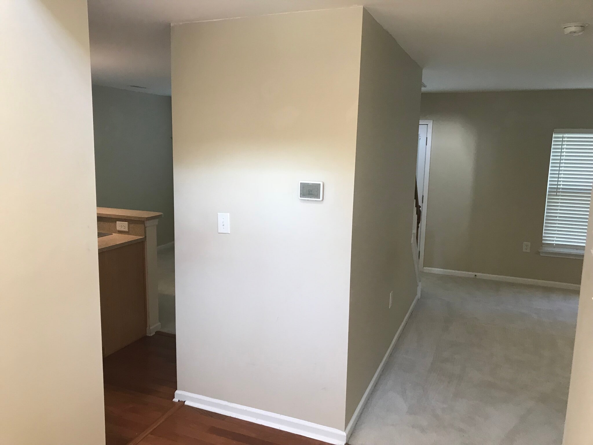 ENTRYWAY - 2808 Cougar Hill Ct