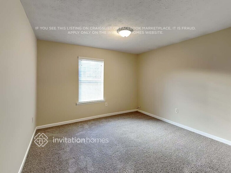 Building Photo - 3508 Tiffany Dr SE