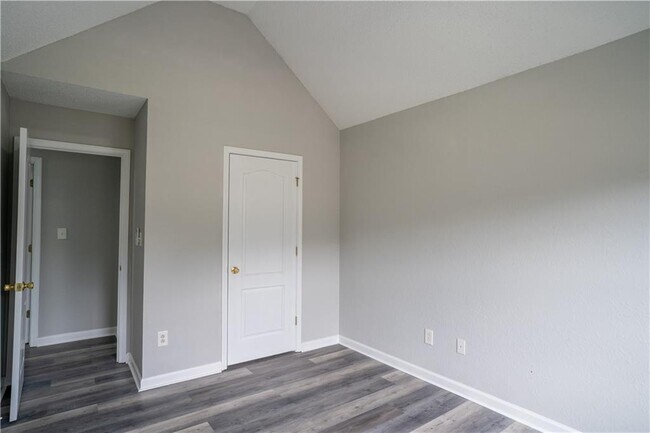 Building Photo - 3243 Newtons Crest Cir