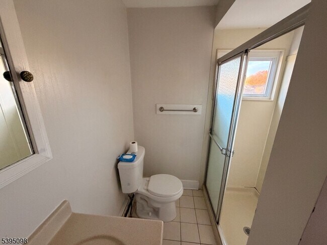 Building Photo - 38 Morris Ave