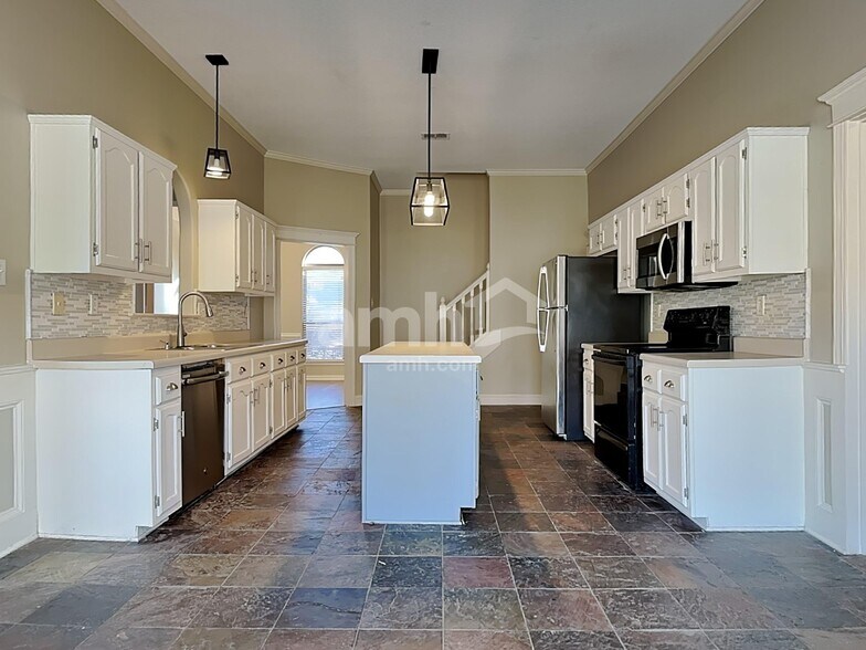 Building Photo - 1449 Albon Dr