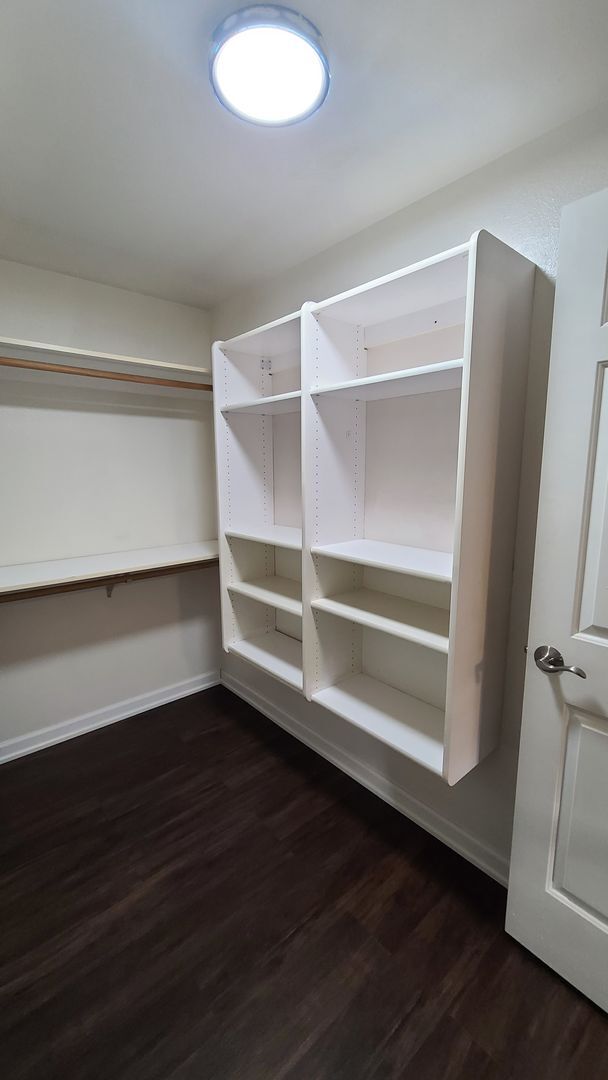 Building Photo - Quartz Ave 3plex/Ariserem-014