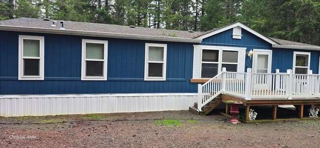 Building Photo - Looking for a room mate PRIVATE 2 Bedroom 1 Bath