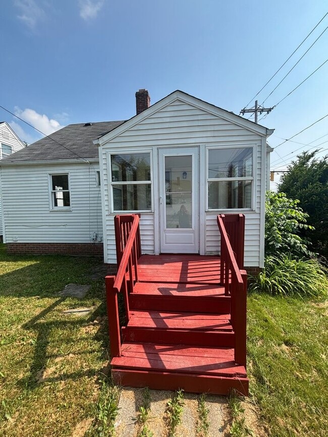 Building Photo - Charming 3 beds 1 bath in Maple Heights!