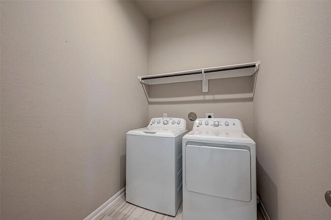 Building Photo - Beautiful Move-In Ready Home in Missouri City