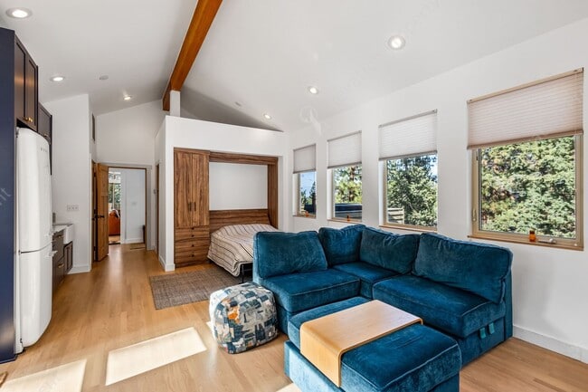 Building Photo - Unfurnished - 5BR - 3.5BA Forest Retreat in Northwest Bend
