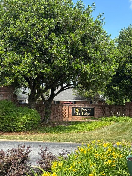 Building Photo - 144 Forest Lake Dr