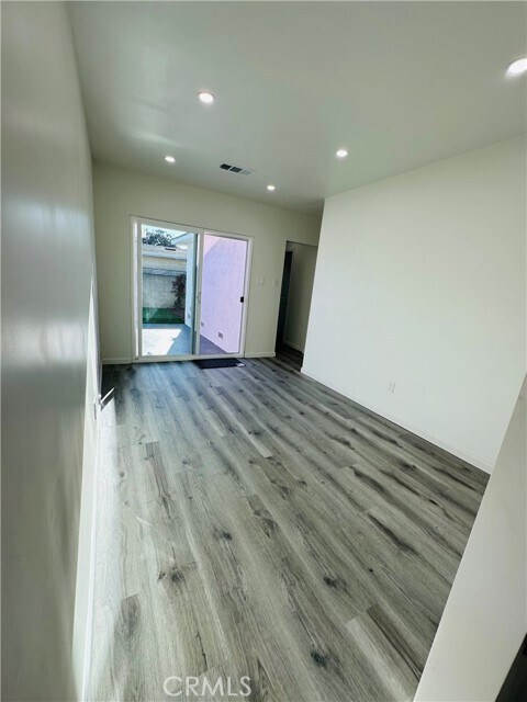 Building Photo - 3634 Caspian Ave