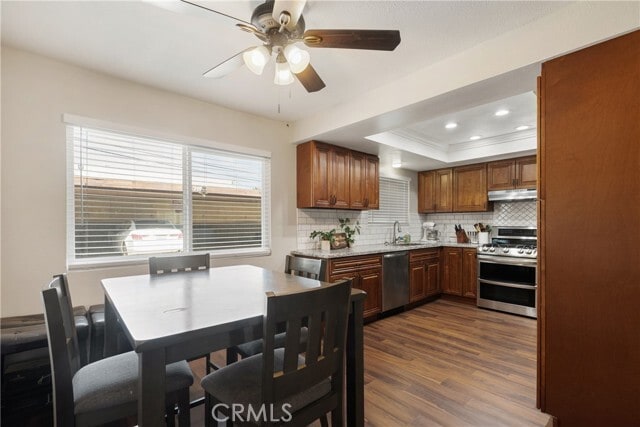 Building Photo - 215 E Navilla Pl