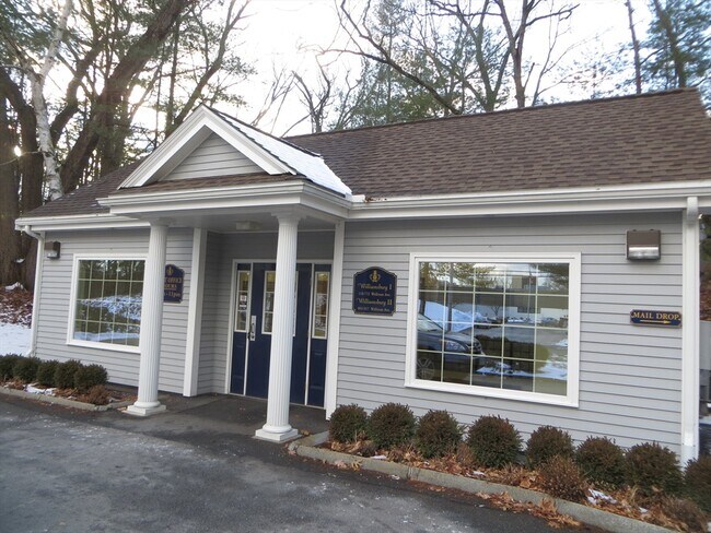 Building Photo - 328 Wellman Ave