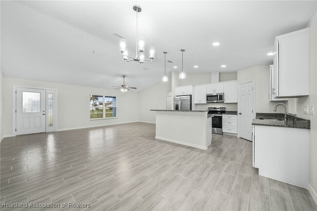 Building Photo - 4818 Sturgeon Dr
