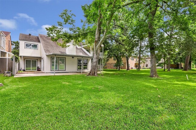 Building Photo - 1746 Cloister Dr