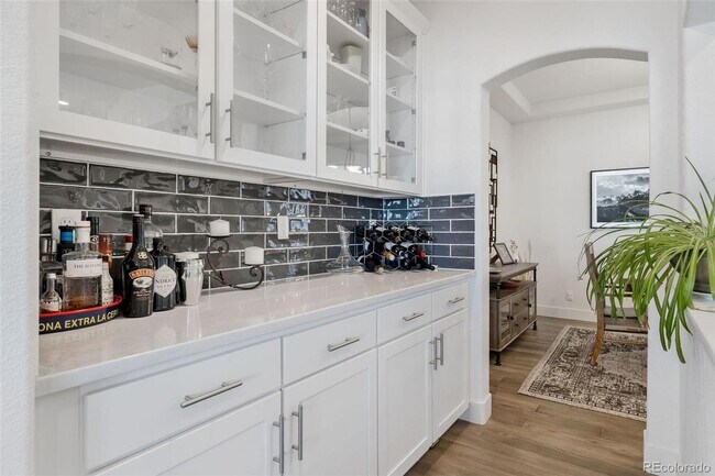 Building Photo - For Rent | $4,395/Month | 5 Bed | 4 Bath