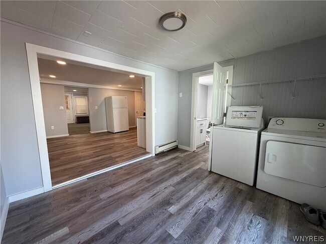Building Photo - 59 Olcott St
