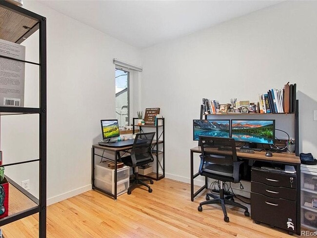 Building Photo - In the Heart of Highlands 2 Bedroom 1 Bath...