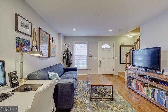 Building Photo - 2684 Tilton St