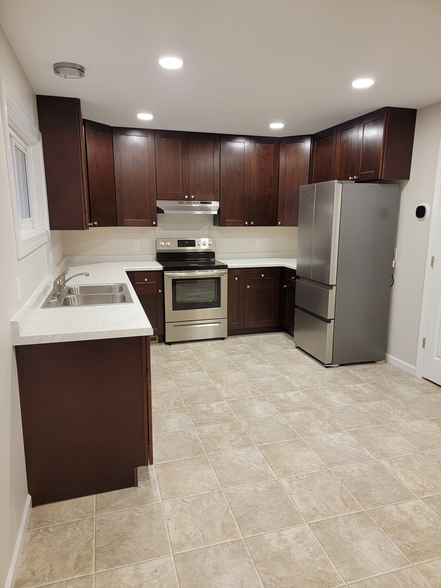 Kitchen 2 - 919 Arcadian Ave