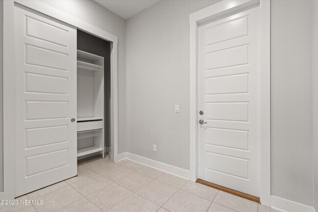 Building Photo - 21 Pine Blossom Trl