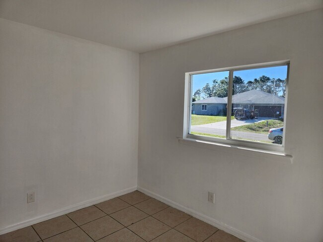 Building Photo - LO 4770-4772 Jordan Ave S