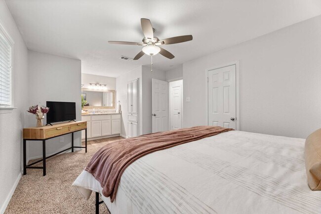 Building Photo - 2018 Sandy Trail