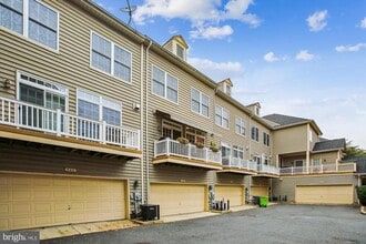 Building Photo - 440 Ferdinand Day Dr