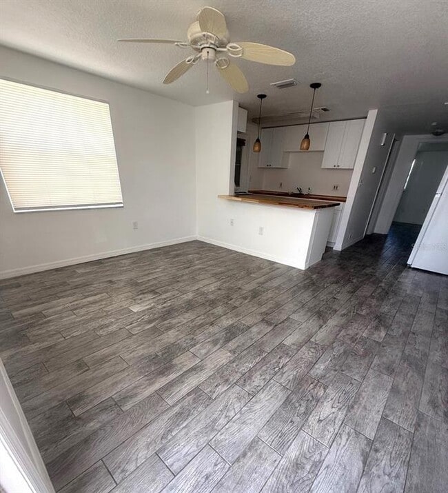 Building Photo - 4929 Filner St
