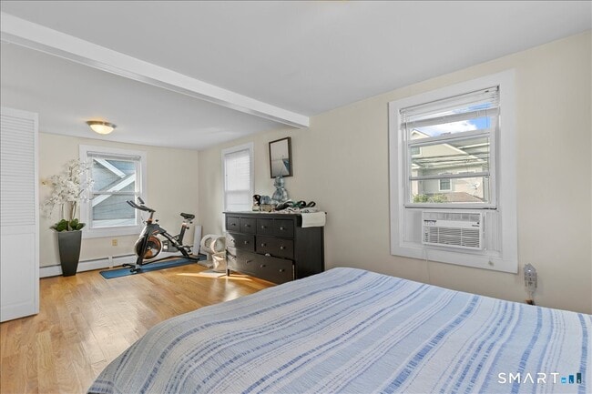 Building Photo - 17 Clinton St