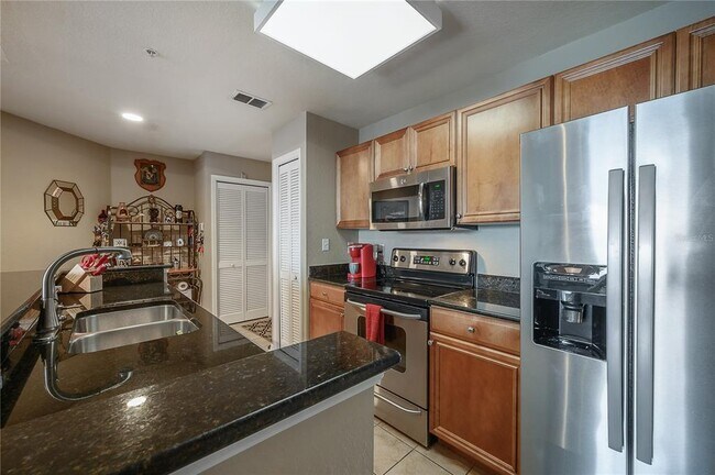Building Photo - 700 S Harbour Island Blvd