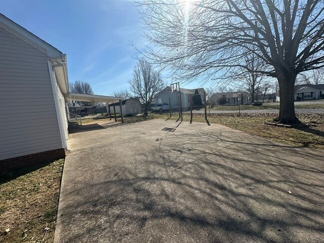 Building Photo - 2302 Medford Campbell Blvd