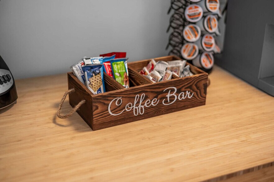 Building Photo - 405 Reynolds Ave