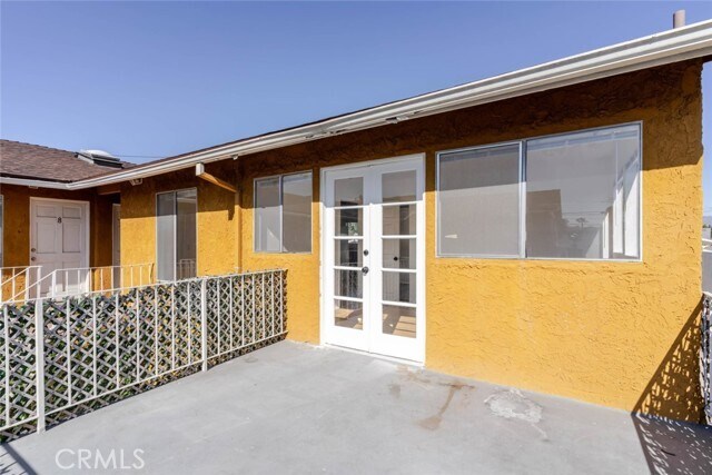 Building Photo - 13015 Vanowen St