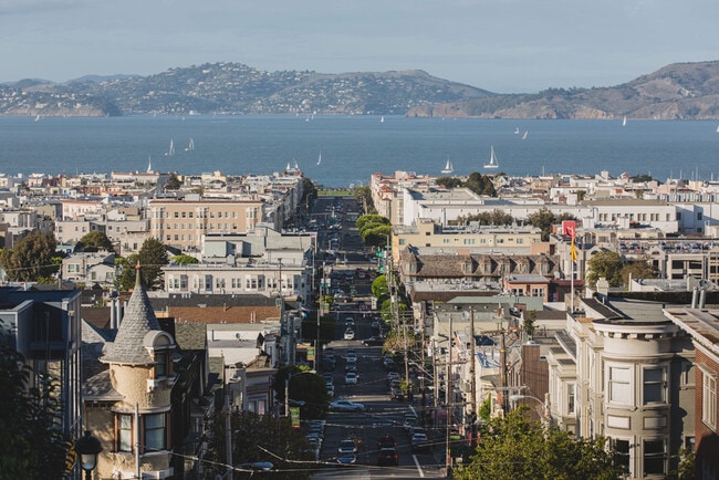 Cow Hollow- Marina District - 3224A Steiner St
