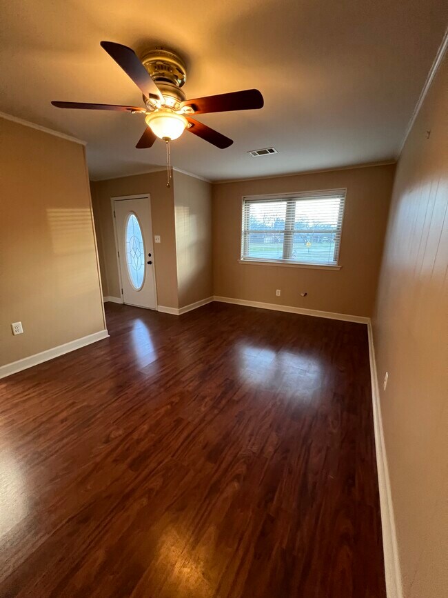 Building Photo - 202 Avenue A