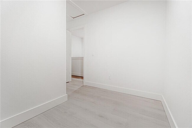 Building Photo - 2707 SW Livingston Square