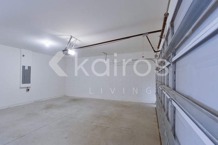 Building Photo - 32165 Katelin Cir