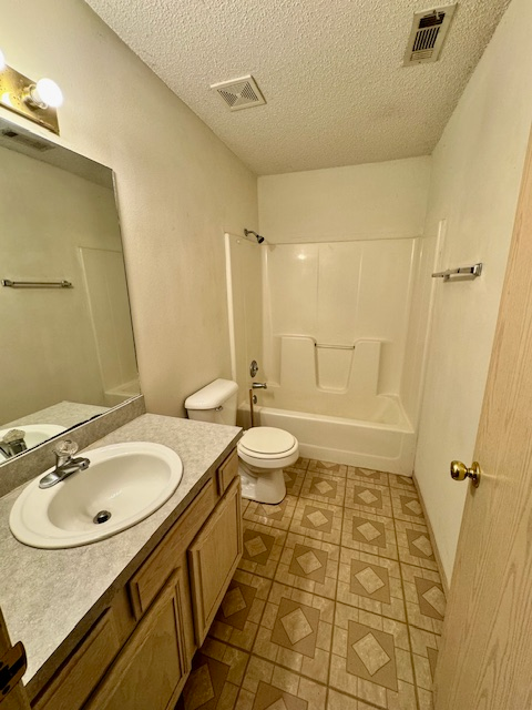 Building Photo - 1386 N Bernice Dr