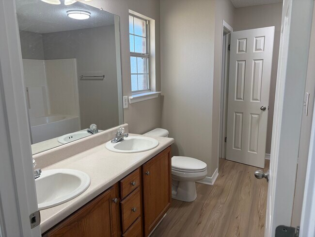 Building Photo - 11338 Herschel Loop