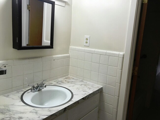 Building Photo - 13001 Woodway Dr