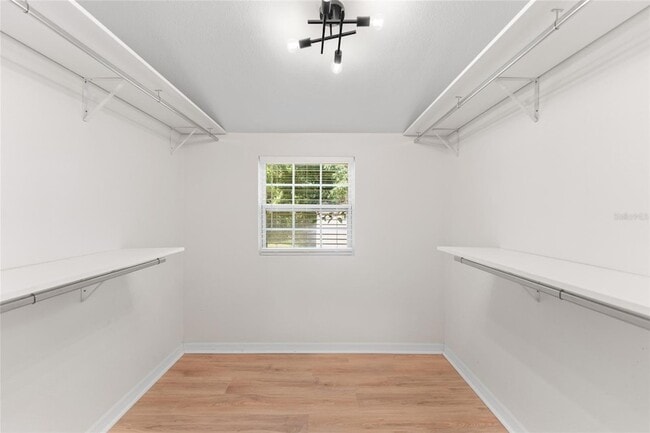 Building Photo - 4939 Woodland Dr