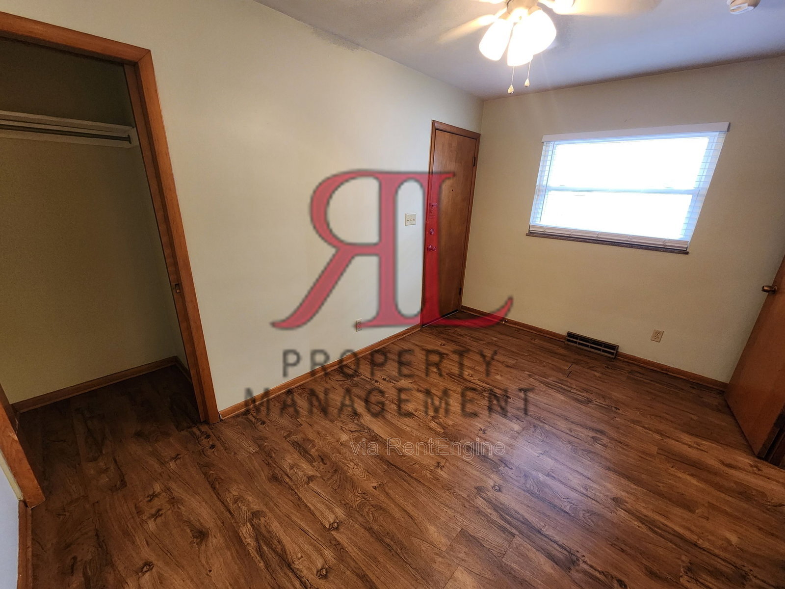Building Photo - 3023 Darfield Pl