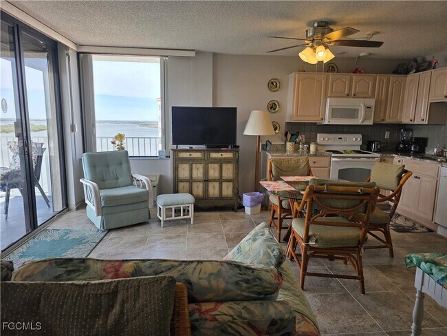 Building Photo - 8701 Estero Blvd