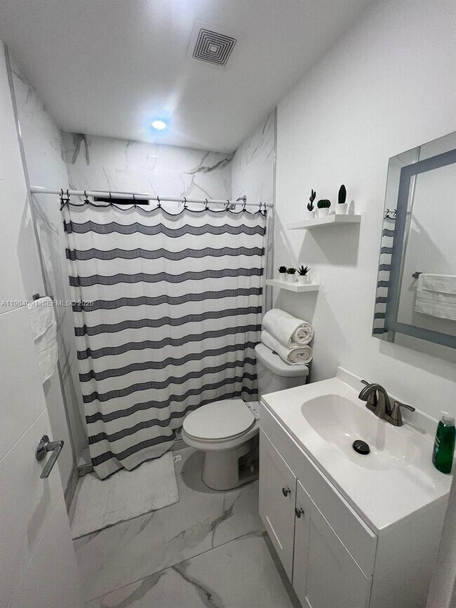 Building Photo - 1220 NW 37th Ave