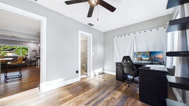 Building Photo - 101 N Mercury Ave