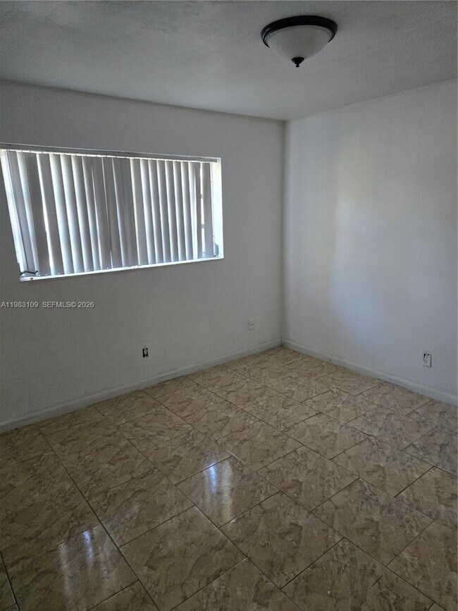 Building Photo - 2222 Garfield St