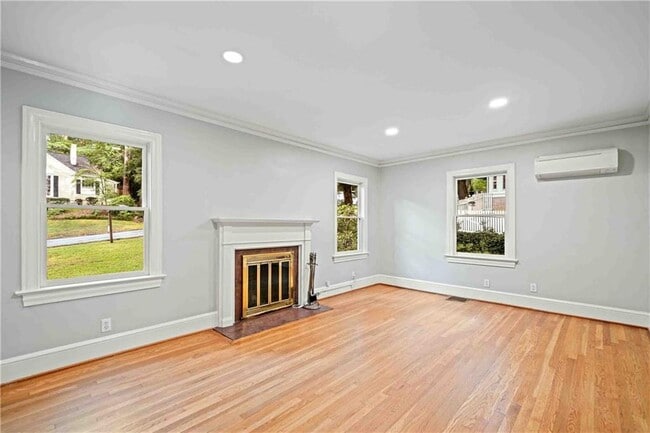 Building Photo - 1850 Ardmore Rd NW