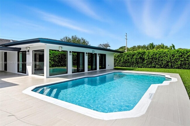 Building Photo - 8341 SW 87th Terrace