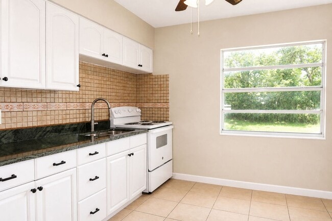 Building Photo - 3 Bedroom, 1 Bathroom Home for Rent in Largo!