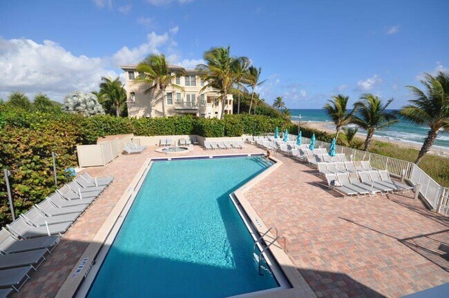 Building Photo - 4740 S Ocean Blvd