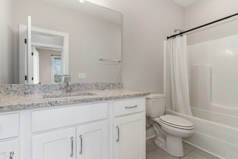 Building Photo - 577 Davis Vly Dr