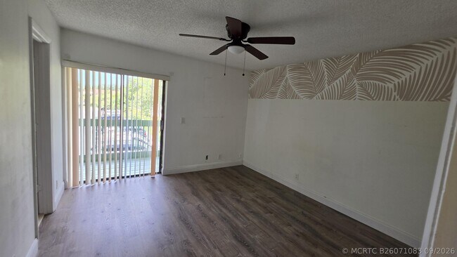 Building Photo - 11403 Royal Palm Blvd